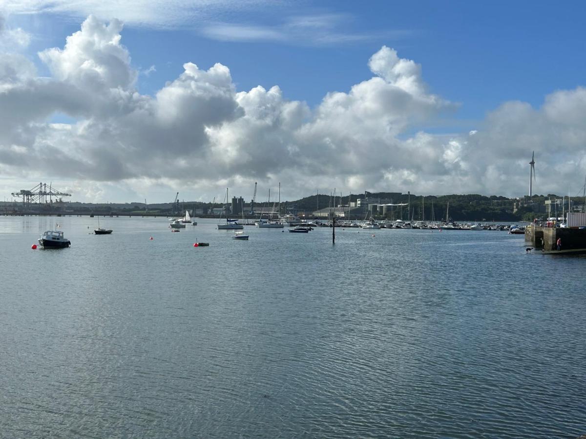 The Lodge, Monkstown Monkstown  外观 照片